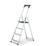 Escalera de tijera en aluminio de 4 peldaños con bandeja de herramientas