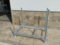 Palet desmontable y apilable en acero galvanizado 90x130